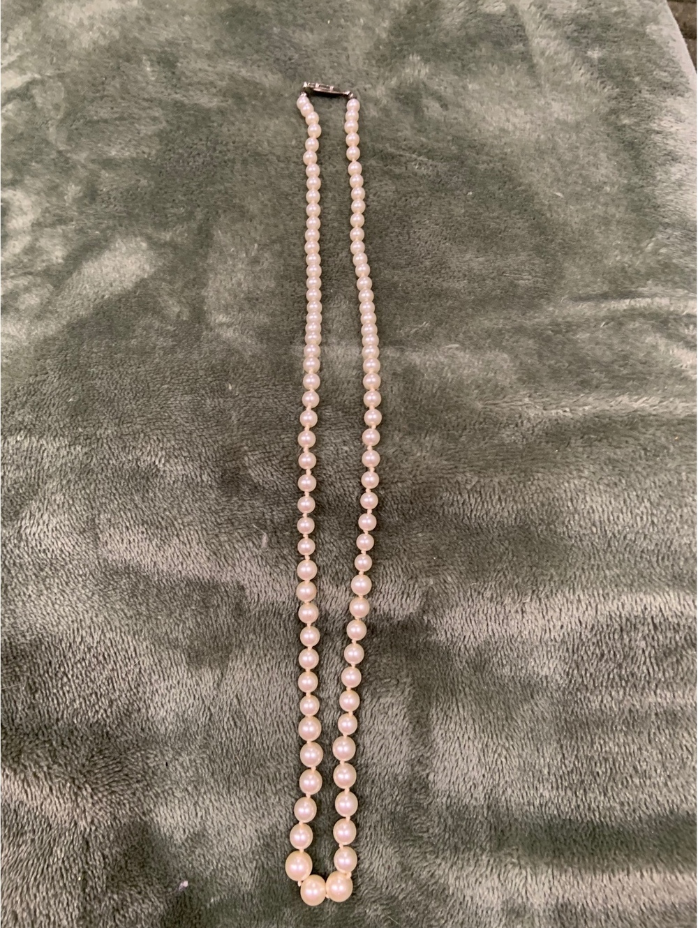Light pink beaded necklace